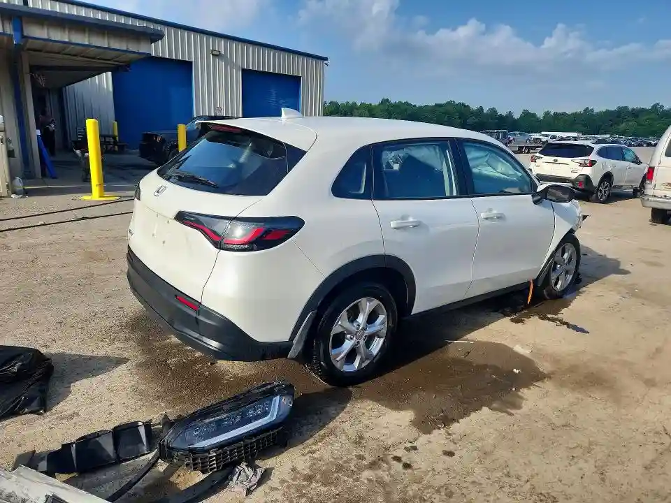 3CZRZ2H30PM747364 2023 HONDA HR-V-2