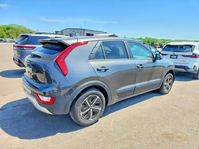 KNDCP3LE5T5329155 2026 KIA NIRO-2