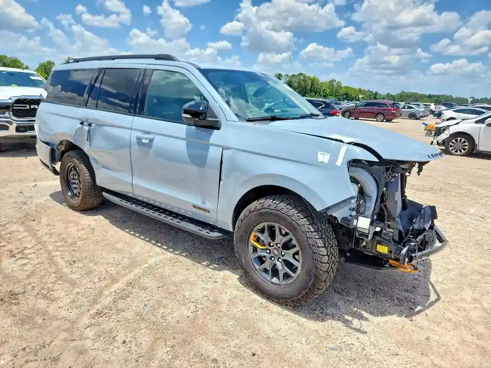 1FMJU1RG9TEA12178 2026 FORD EXPEDITION-3