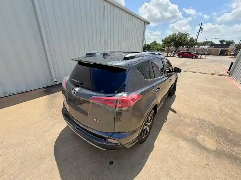 JTMWFREV8HJ711890 2017 TOYOTA RAV4-3