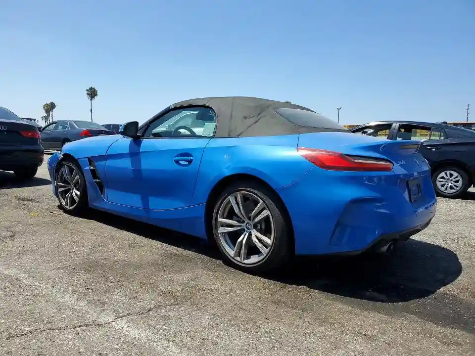 WBAHF3C06LWW54031 2020 BMW Z4-1