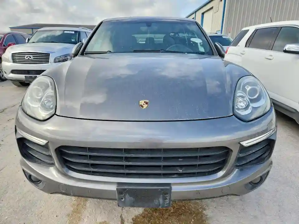WP1AA2A24GLA03925 2016 PORSCHE CAYENNE-4