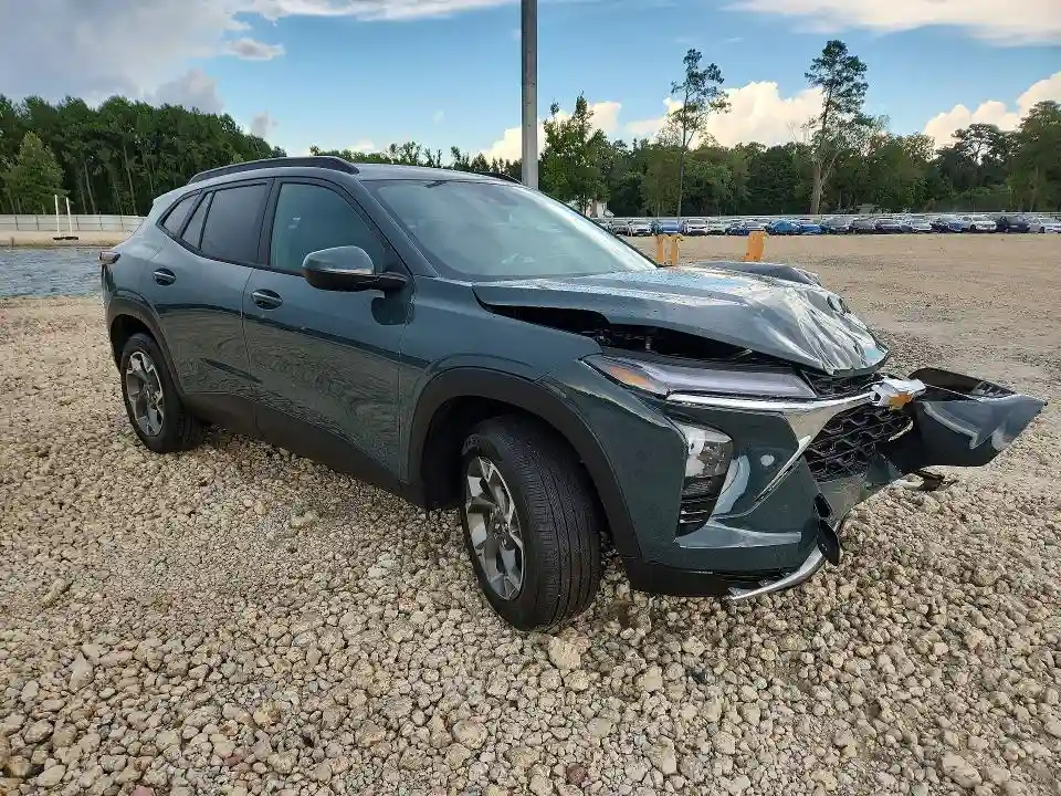 KL77LHEP0TC180526 2026 CHEVROLET TRAX-3