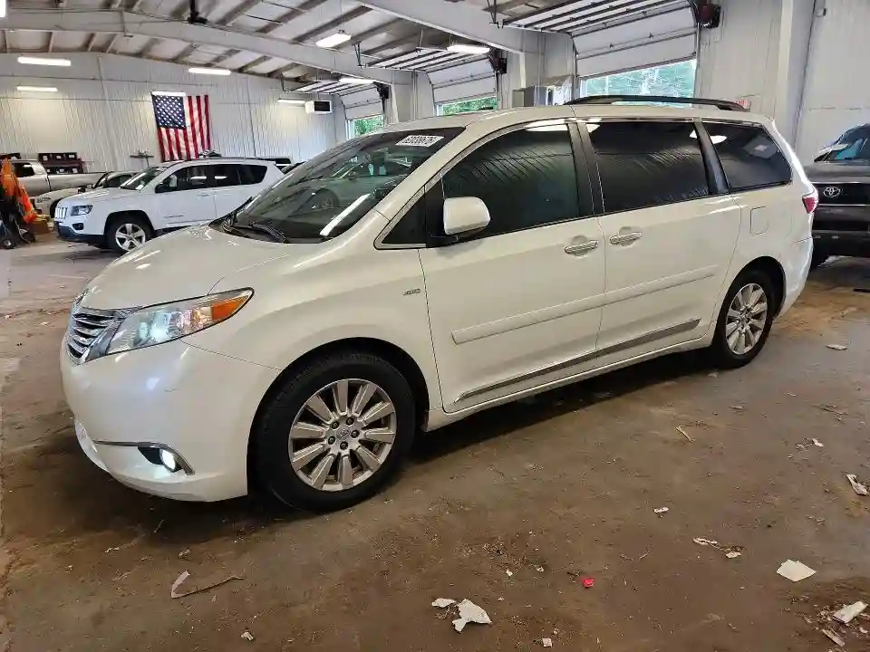 5TDDZ3DC5HS160929 2017 TOYOTA SIENNA-0