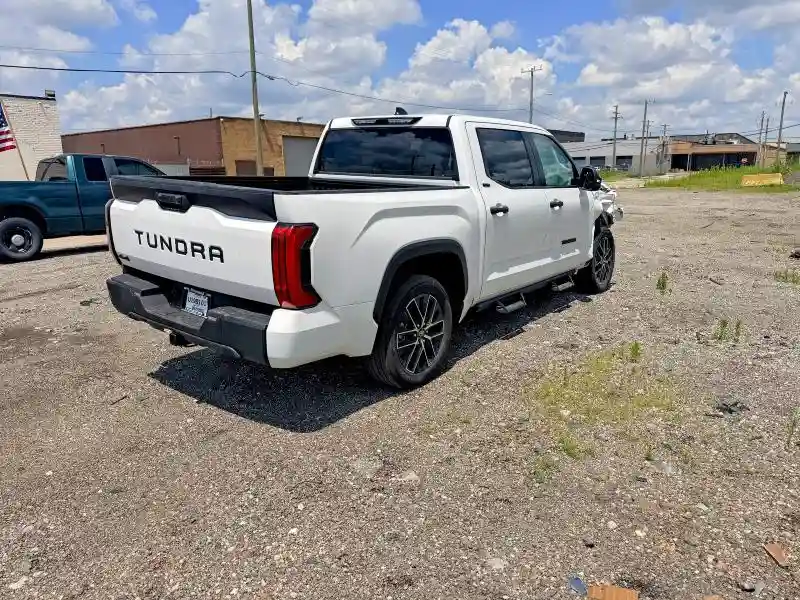 5TFLA5DB4SX324646 2025 TOYOTA TUNDRA-3