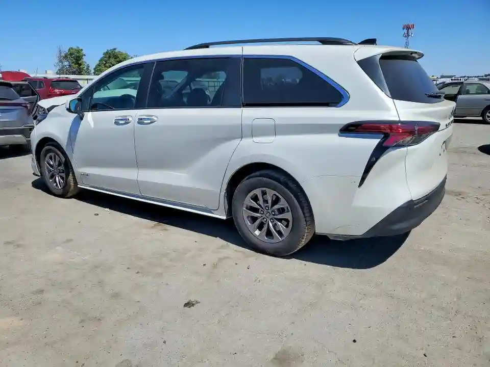 5TDJRKECXMS058130 2021 TOYOTA SIENNA-1