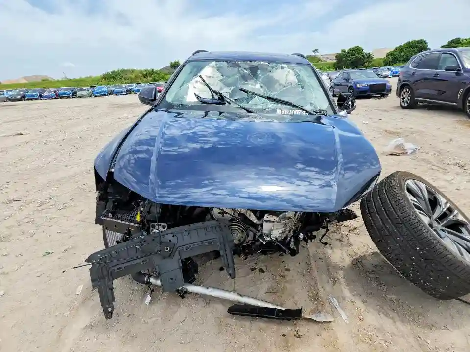 WA1EVBF10SD015459 2025 AUDI Q8-4