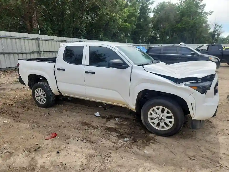 3TYKE5JN8RT028161 2024 TOYOTA TACOMA-3