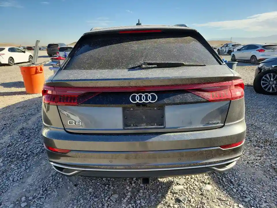 WA1AVAF19KD020023 2019 AUDI Q8-5