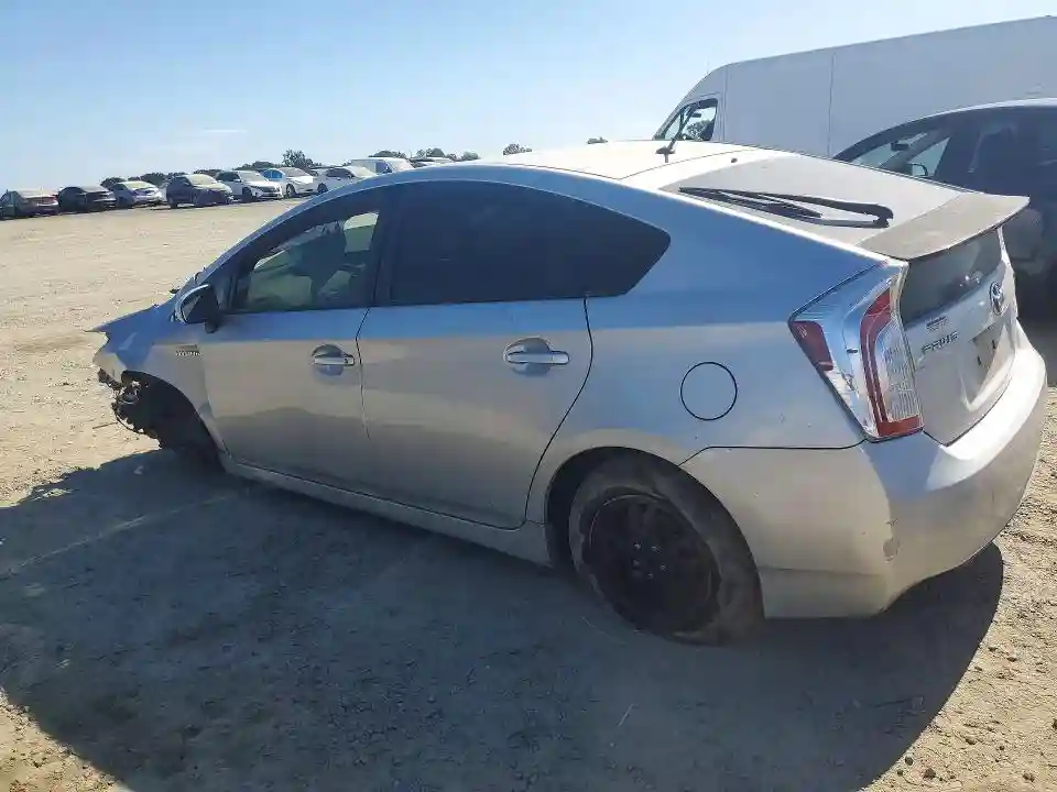 JTDKN3DU3E1832295 2014 TOYOTA PRIUS-1