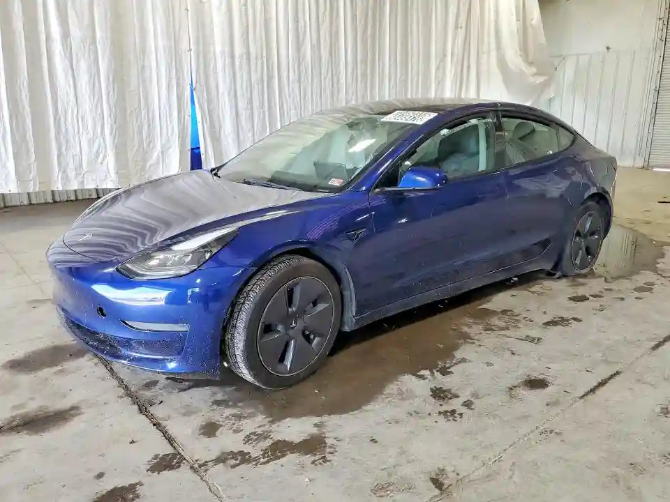 5YJ3E1EAXNF370709 2022 TESLA MODEL 3-0