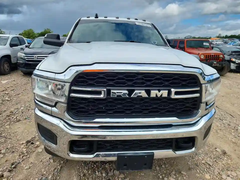 3C6UR5CJ3KG707950 2019 RAM 2500-4