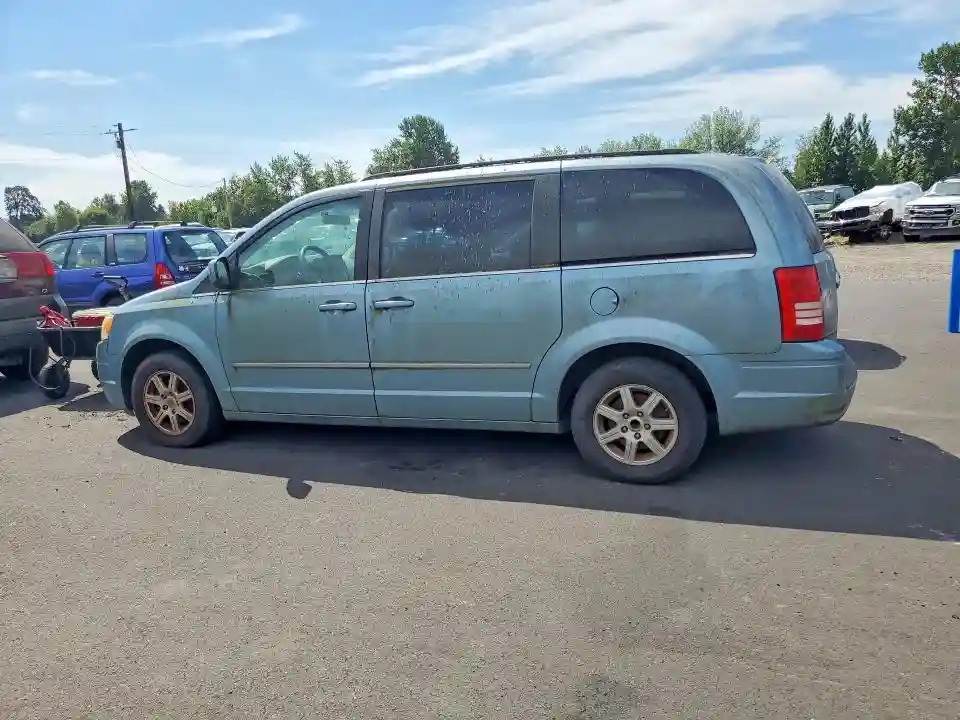 2A4RR5D11AR358805 2010 CHRYSLER MINIVAN-1