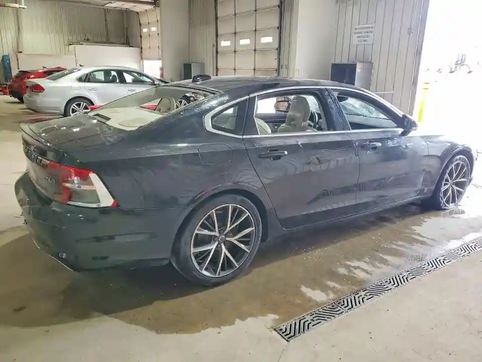 LVY992MK0JP032324 2018 VOLVO S90-2