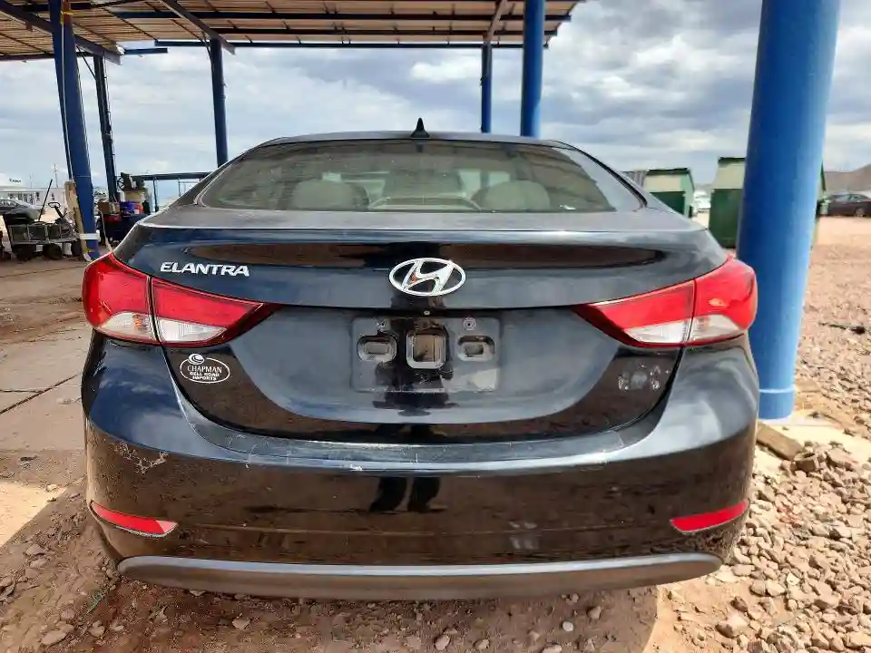 5NPDH4AE3FH590203 2015 HYUNDAI ELANTRA-5
