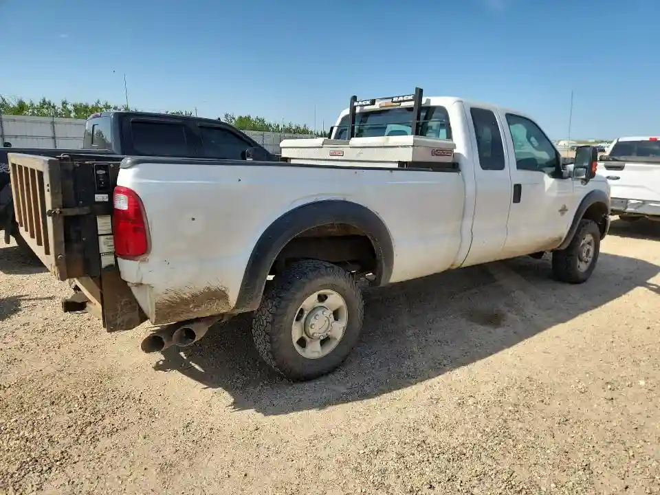 1FT7X2BT8BEA28647 2011 FORD F250-2