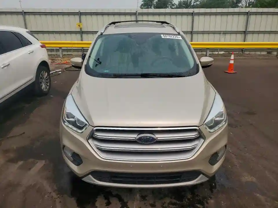 1FMCU9J96HUD47464 2017 FORD ESCAPE-4