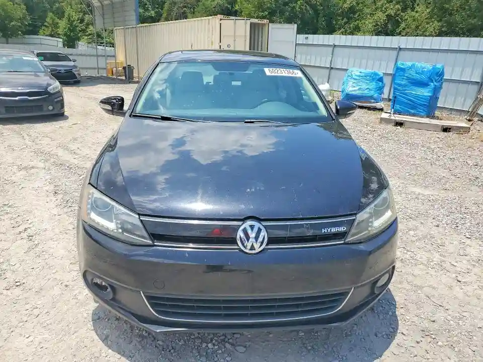 3VW637AJXDM225981 2013 VOLKSWAGEN JETTA-4
