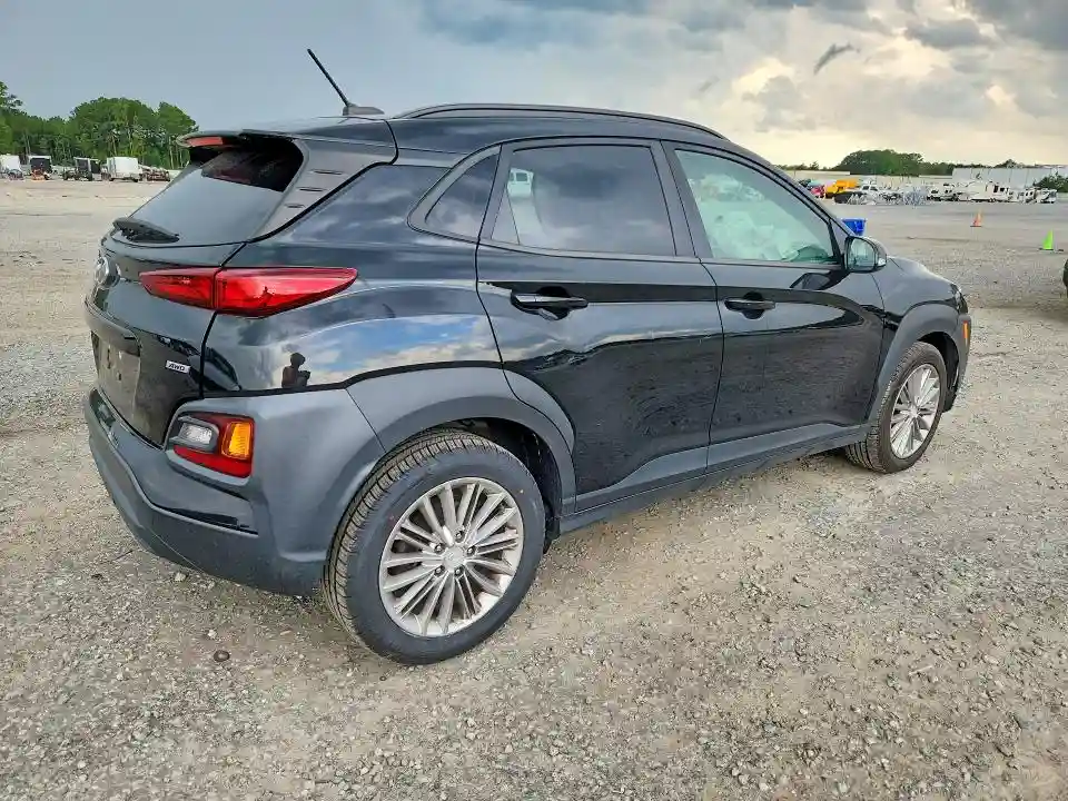 KM8K2CAA9JU145927 2018 HYUNDAI KONA-2
