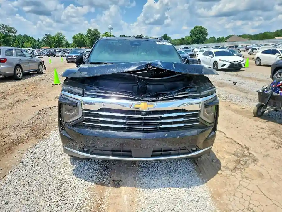 1GNS6CKD6TR194386 2026 CHEVROLET SUBURBAN-4