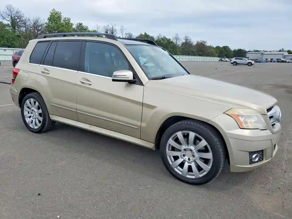 WDCGG8HB1BF674697 2011 MERCEDES-BENZ GLK-CLASS-3