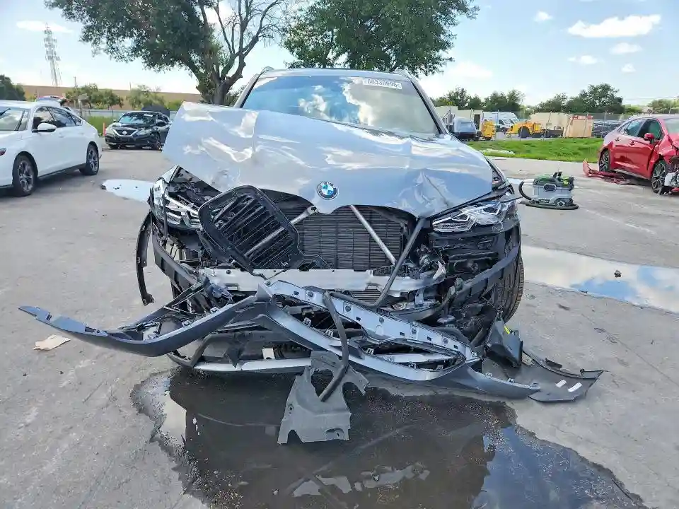 5UX43DP01R9U62953 2024 BMW X3-4