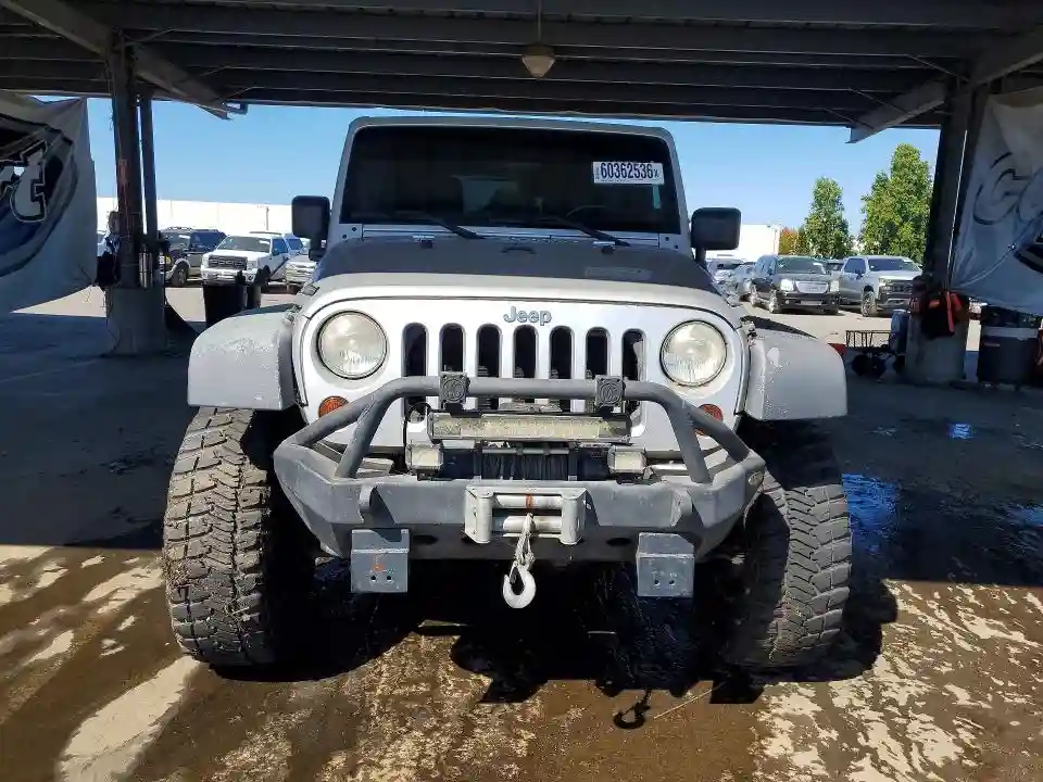 1J4BA6H18BL527480 2011 JEEP WRANGLER-4