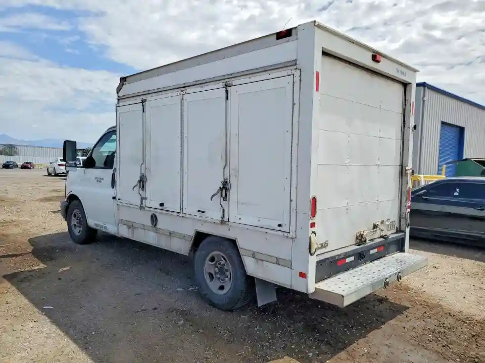 1GD1G2AAXA1902407 2010 GMC SAVANA-1