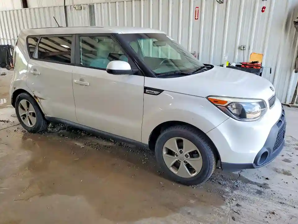 KNDJN2A27G7334948 2016 KIA SOUL-3