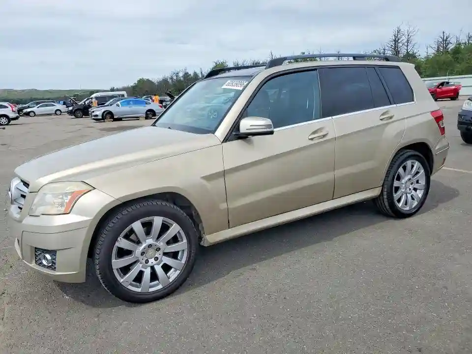 WDCGG8HB1BF674697 2011 MERCEDES-BENZ GLK-CLASS-0