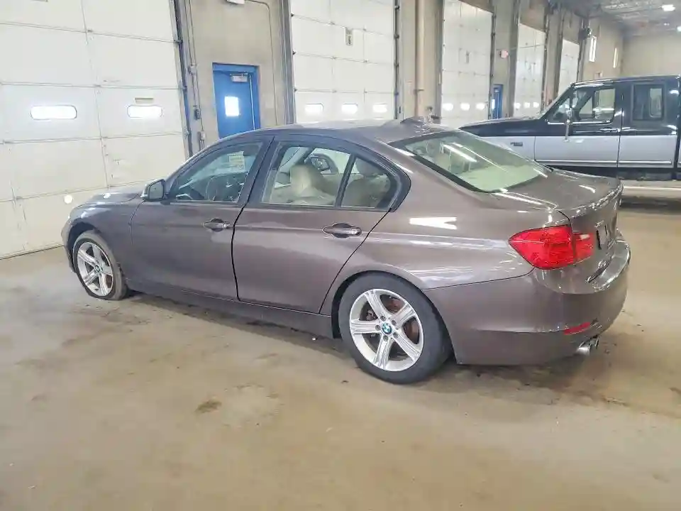 WBA3B5C56DF590894 2013 BMW 3 SERIES-1