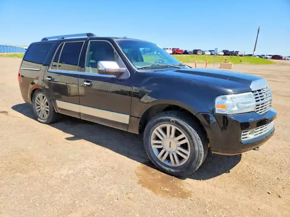 5LMJJ2J5XAEJ06489 2010 LINCOLN NAVIGATOR-3