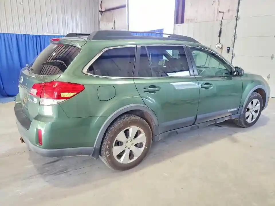 4S4BRCGC6B3373749 2011 SUBARU OUTBACK-2