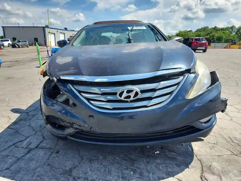 5NPEC4AC3CH385591 2012 HYUNDAI SONATA SE-4