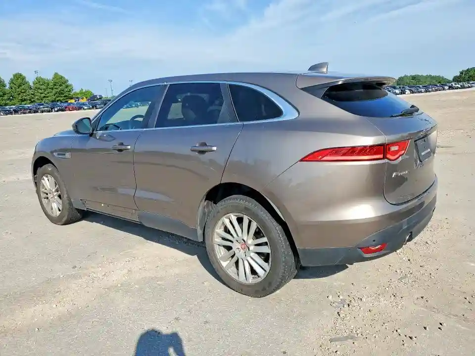 SADCK2BV1HA895844 2017 JAGUAR F-PACE-1