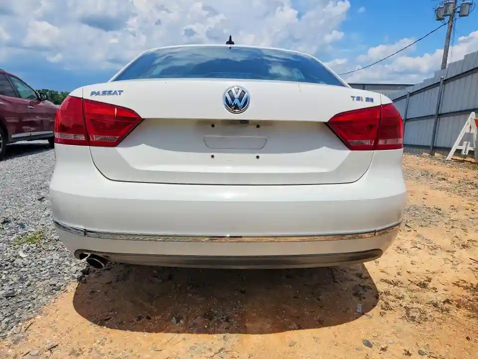 1VWBT7A30FC027060 2015 VOLKSWAGEN PASSAT-5