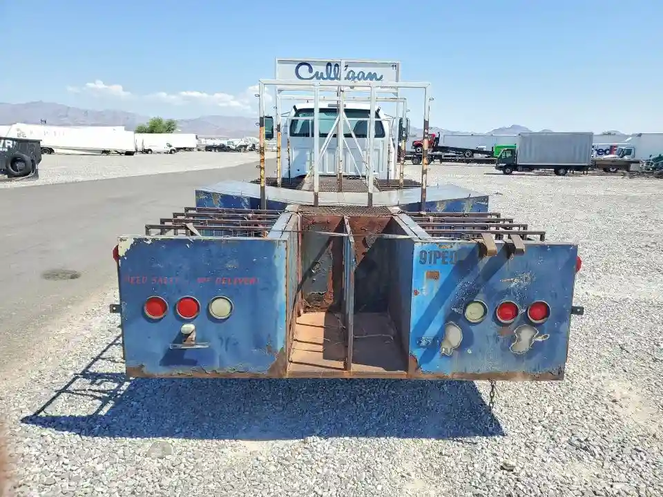 3FRNF6FB7AV253070 2010 FORD F650-5