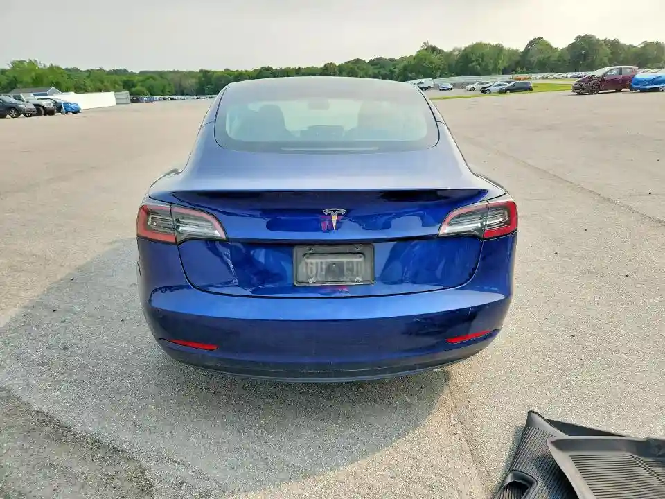 5YJ3E1EA0NF290318 2022 TESLA MODEL 3-5