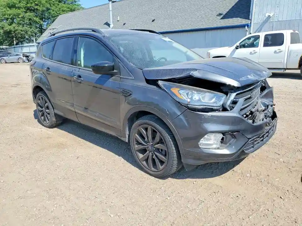 1FMCU9GD0JUD26501 2018 FORD ESCAPE-3