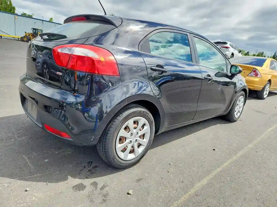 KNADM5A33D6157033 2013 KIA RIO-2