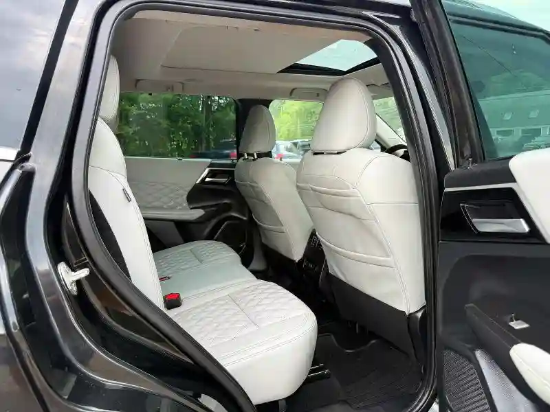 JA4T5VA98PZ032493 2023 MITSUBISHI OUTLANDER-5