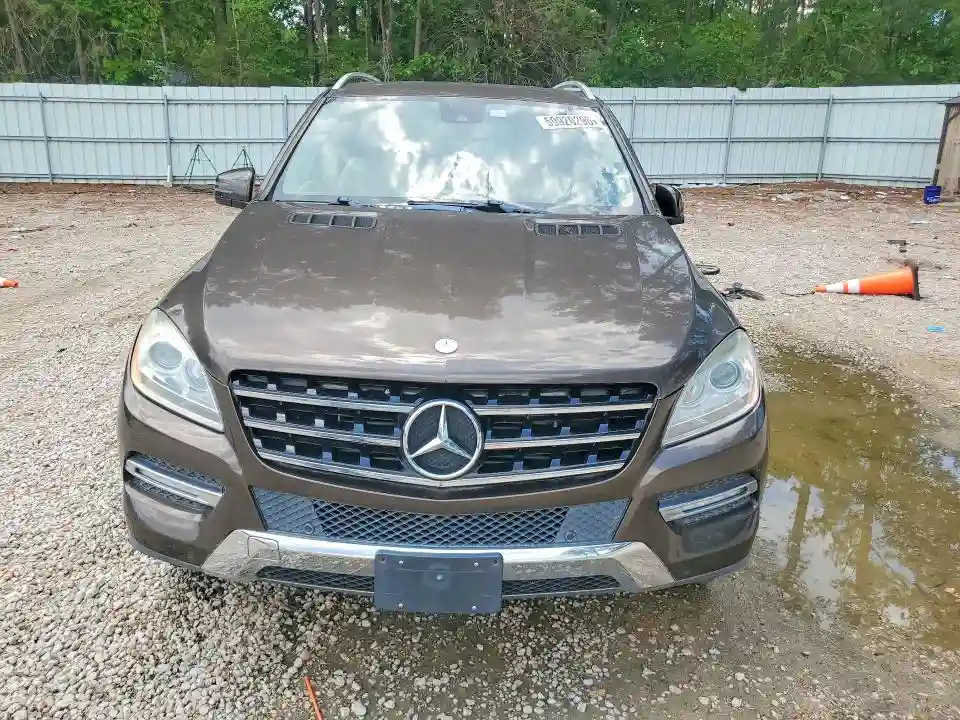 4JGDA2EB9CA011853 2012 MERCEDES-BENZ M-CLASS-4