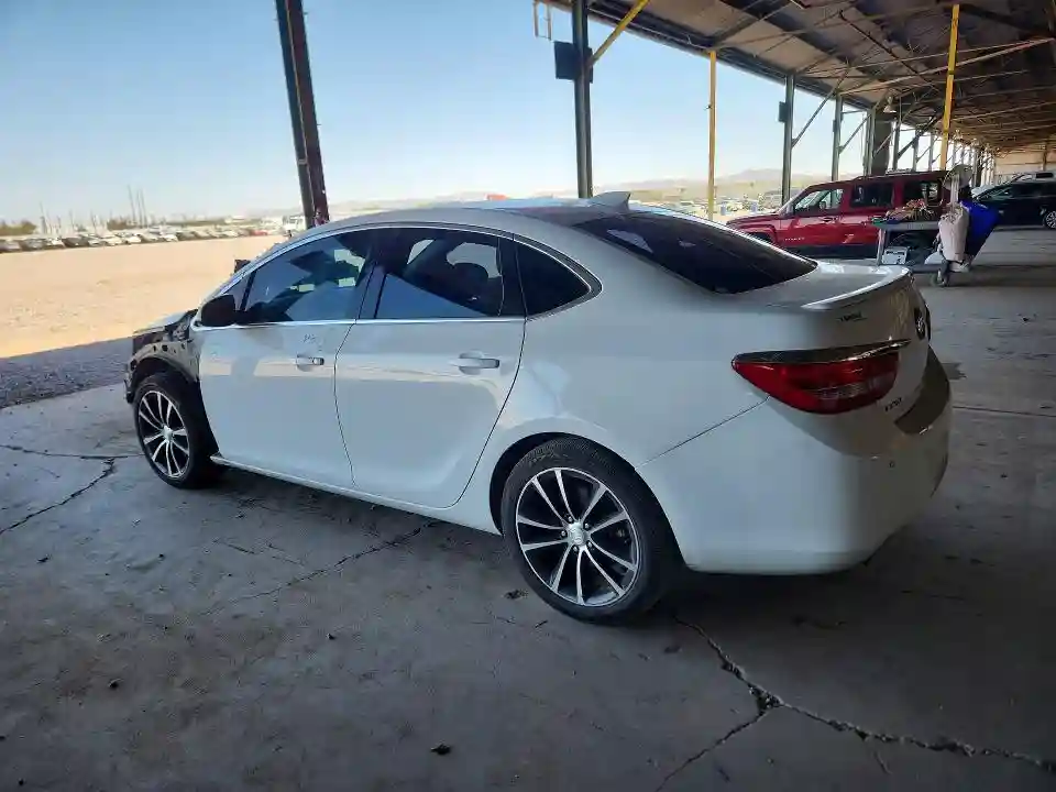 1G4PR5SKXH4118069 2017 BUICK VERANO-1