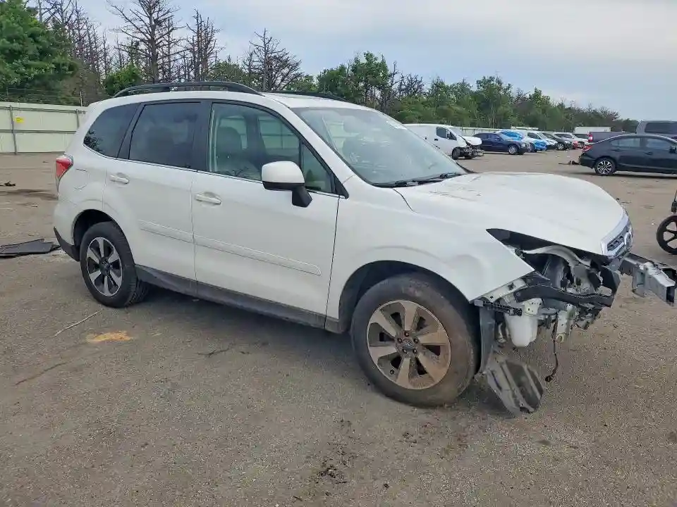 JF2SJARC5JH555328 2018 SUBARU FORESTER-3