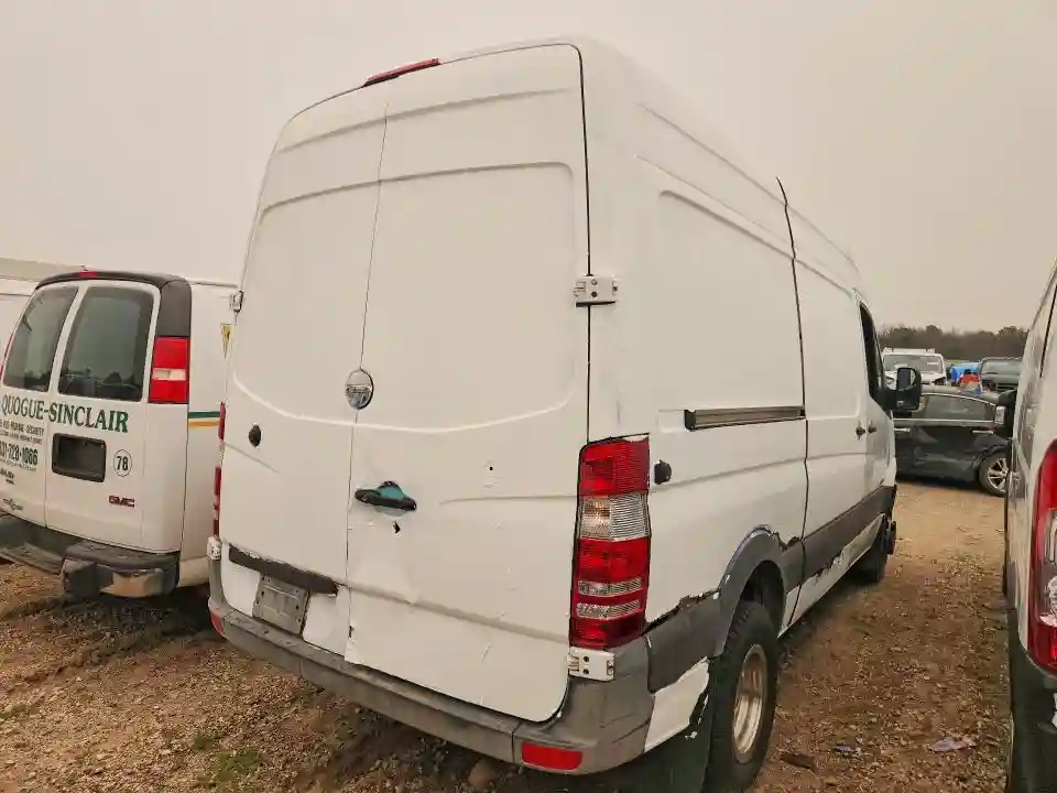 WDYPF0CC0B5532653 2011 FREIGHTLINER SPRINTER-2