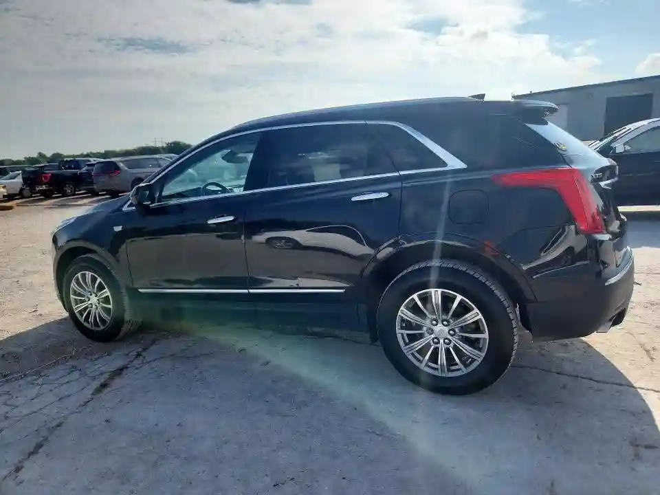 1GYKNDRS5HZ124286 2017 CADILLAC XT5-1