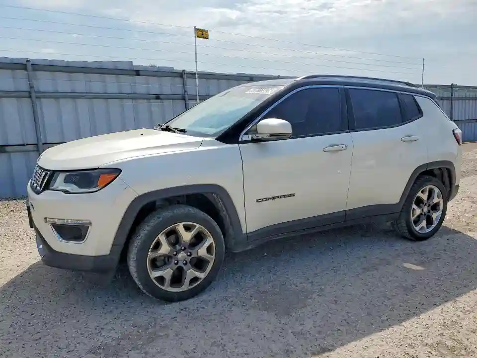 3C4NJDCB3JT417348 2018 JEEP COMPASS-0