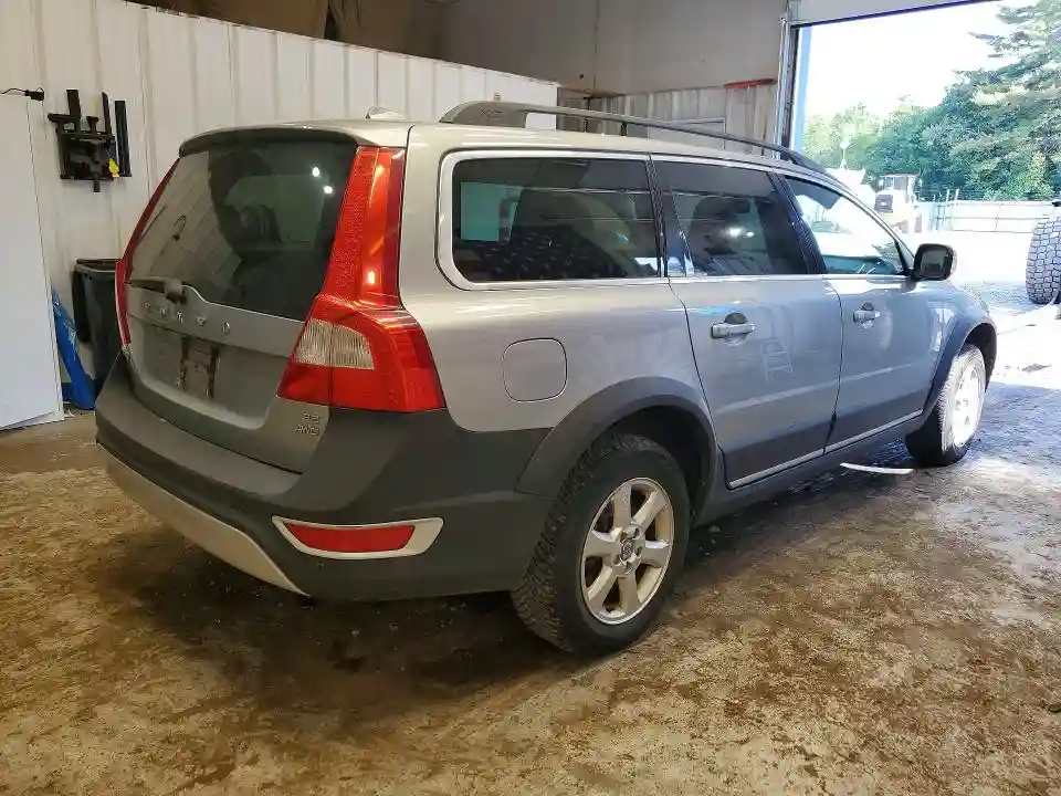 YV4960BZ7A1078236 2010 VOLVO XC70-2