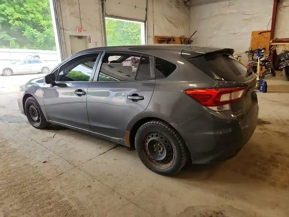 4S3GTAA69J1730287 2018 SUBARU IMPREZA-1