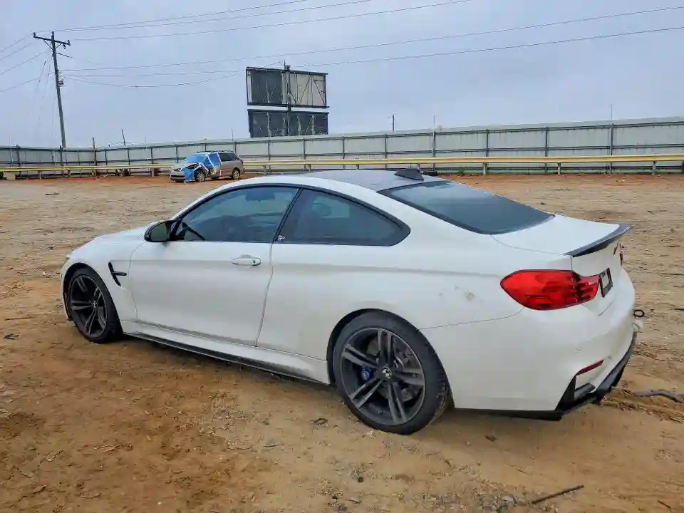 WBS3R9C57FK333042 2015 BMW M4-1